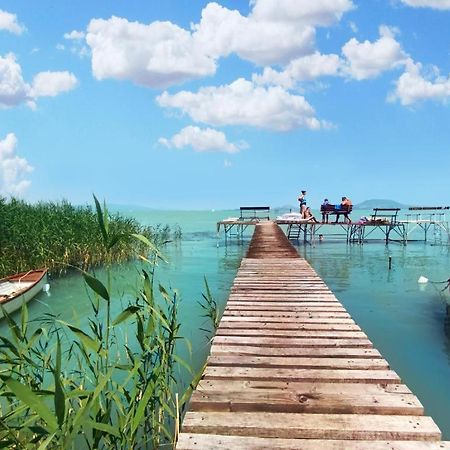 Topart Apartman I Balatonfenyves Luaran gambar