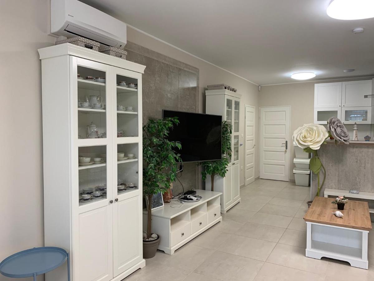 Topart Apartman I Balatonfenyves Luaran gambar
