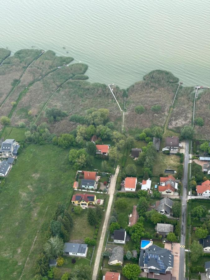Topart Apartman I Balatonfenyves Luaran gambar