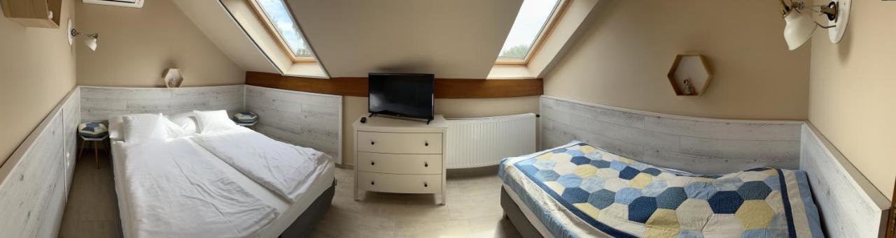 Topart Apartman I Balatonfenyves Luaran gambar