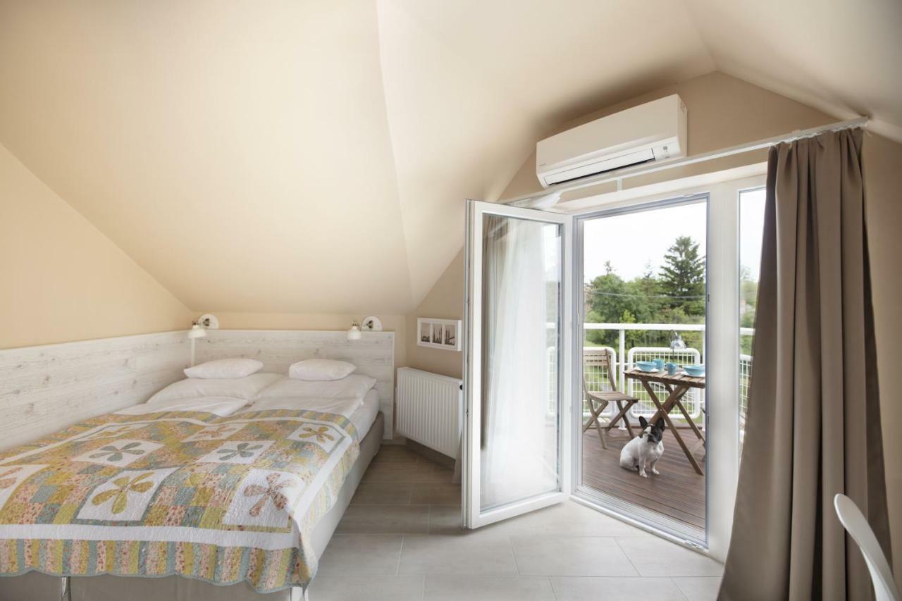 Topart Apartman I Balatonfenyves Luaran gambar